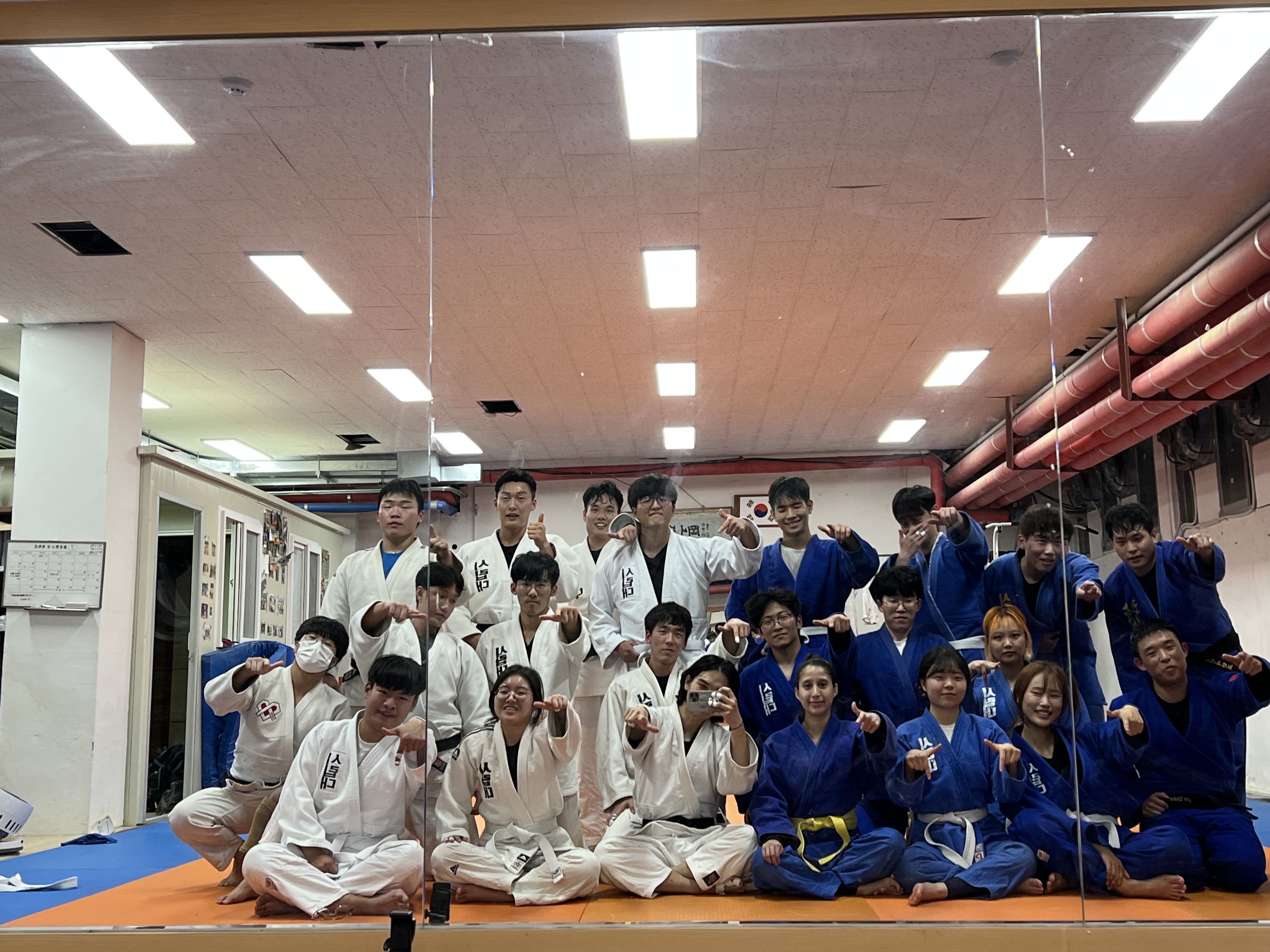 슬라이드 이미지 4