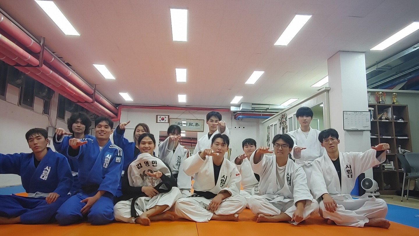 슬라이드 이미지 2