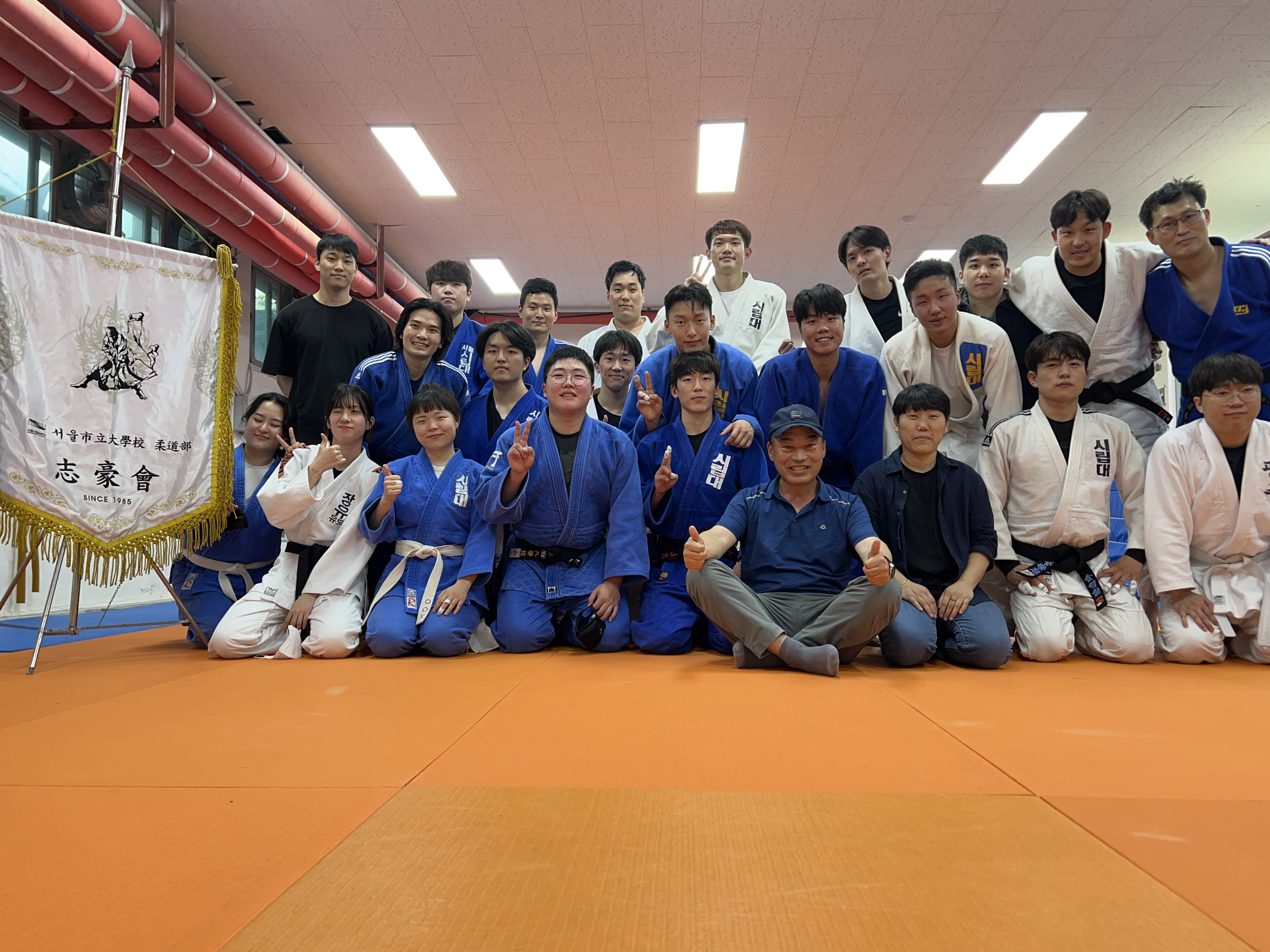 2022년 사진 https://s3.ap-northeast-2.amazonaws.com/uosjudojiho/judojiho/be00086e-9639-4202-b8b9-66f8544b17c9.jpeg