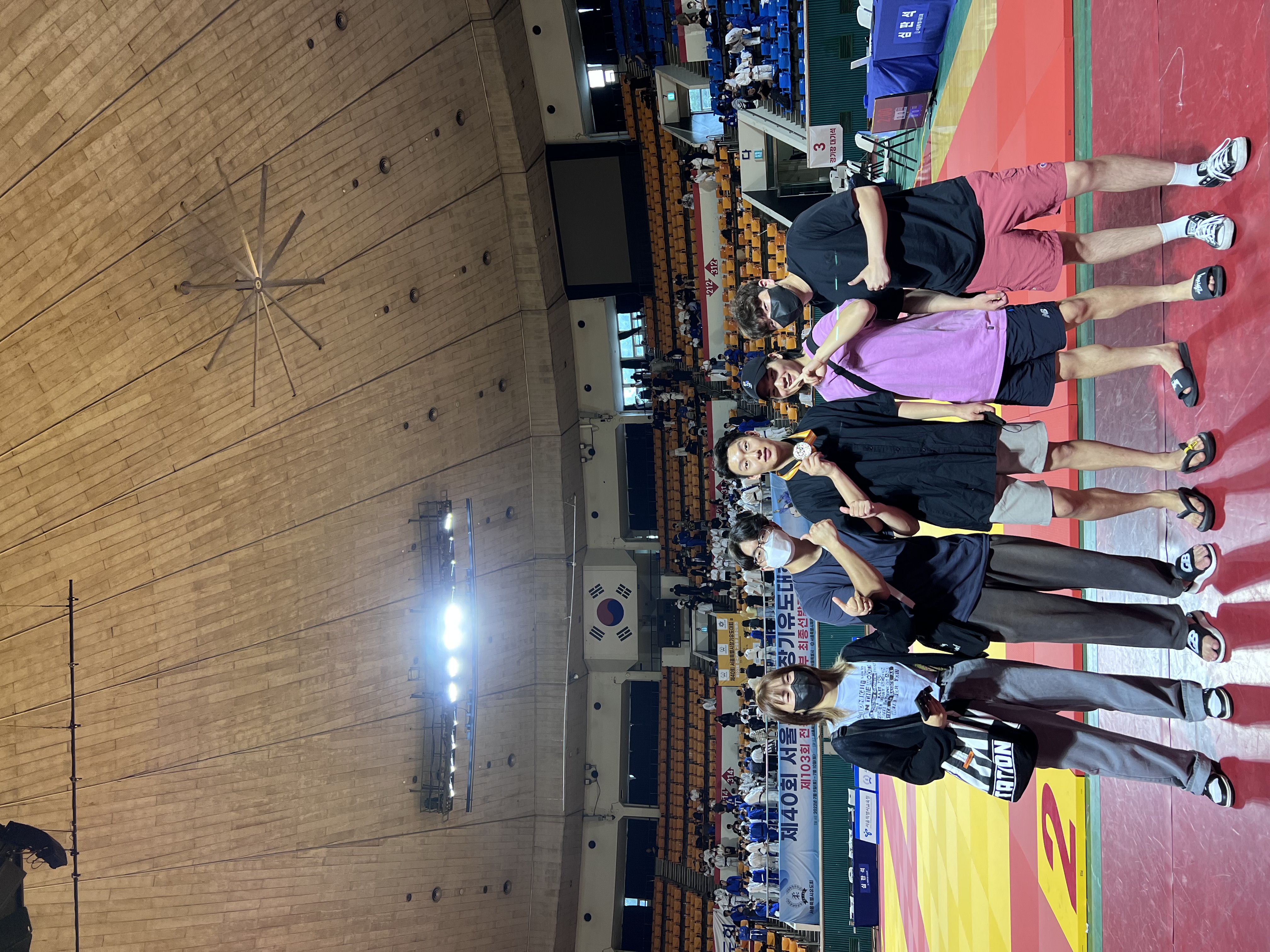 2022년 사진 https://s3.ap-northeast-2.amazonaws.com/uosjudojiho/judojiho/d265255a-b1f0-4390-87cb-c97ef49fae3e.jpeg