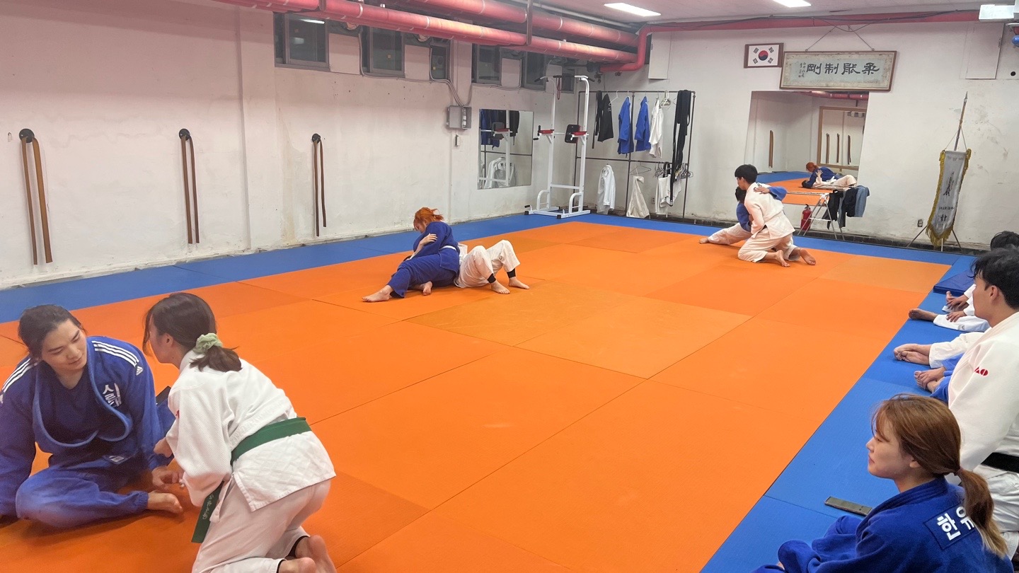 슬라이드 이미지 8