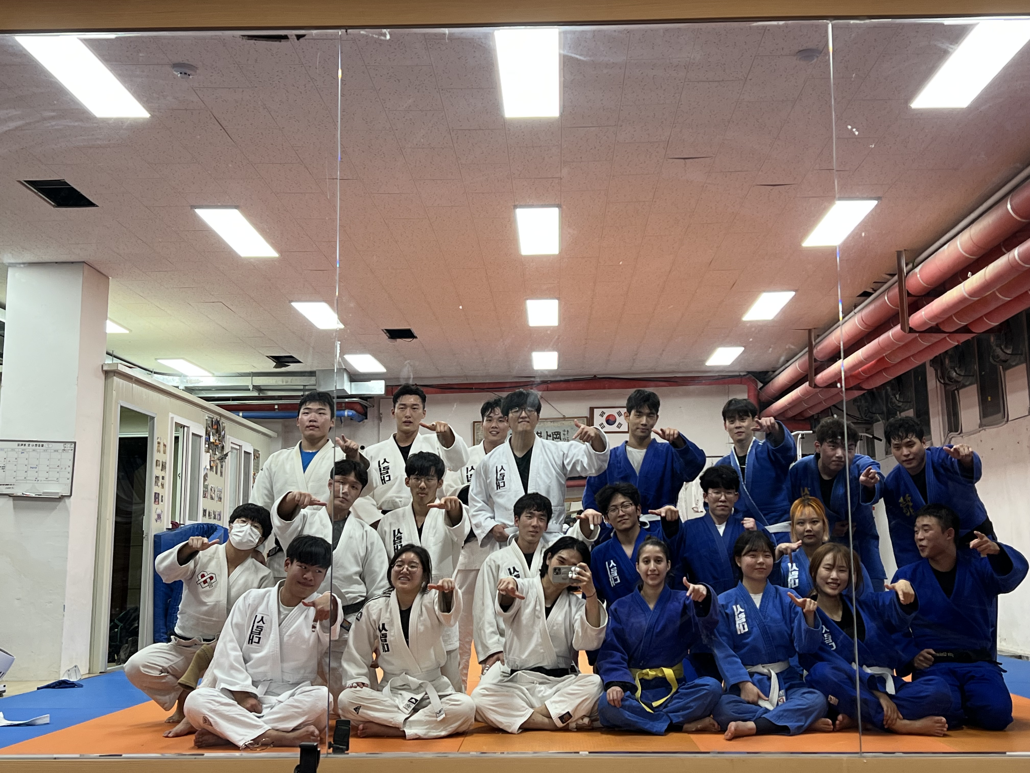 슬라이드 이미지 6