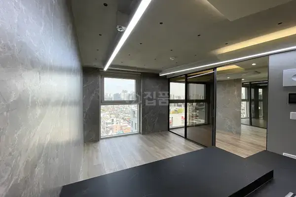 서울 강남구 역삼동 더포엠역삼 전세 5억 매물 이미지